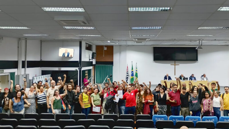 ATO PÚBLICO contra o novo “Plano de Carreira” da Administração solicita apoio da Câmara Municipal. Confira como foi!