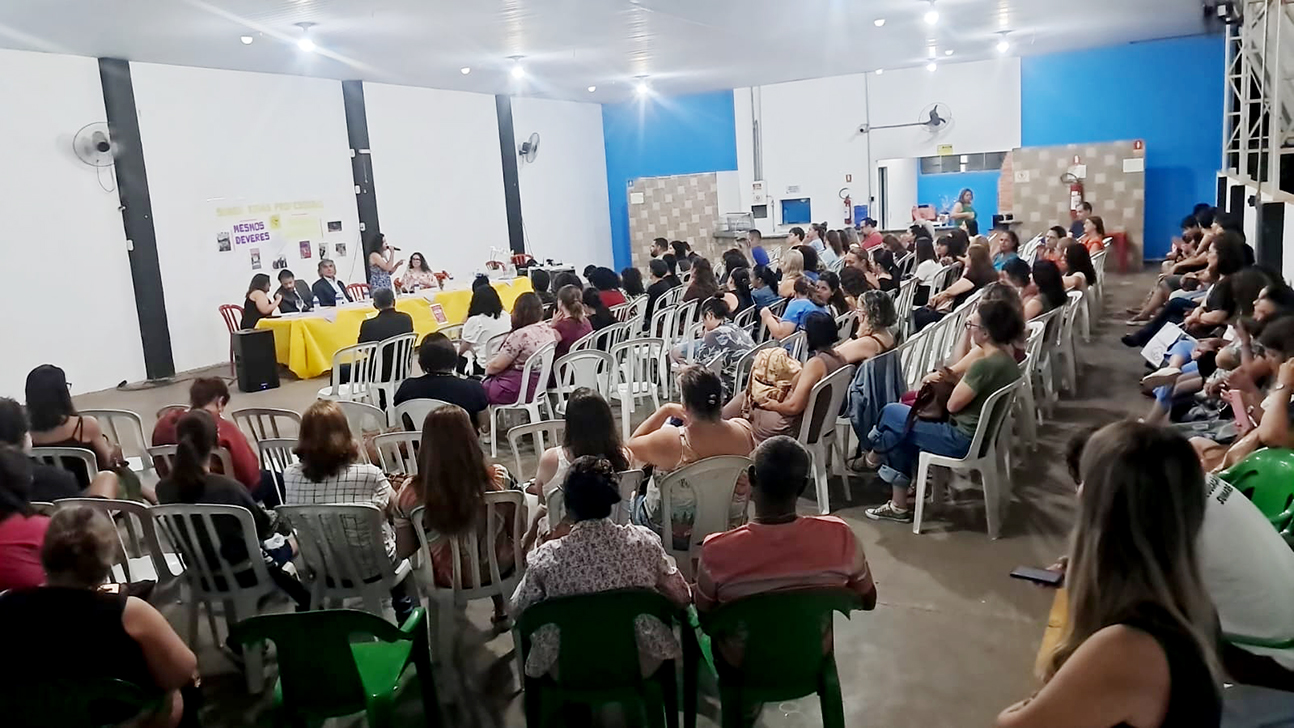 Caravana da Educação | Debate estratégico reúne parlamentares e profissionais da região em Paulínia