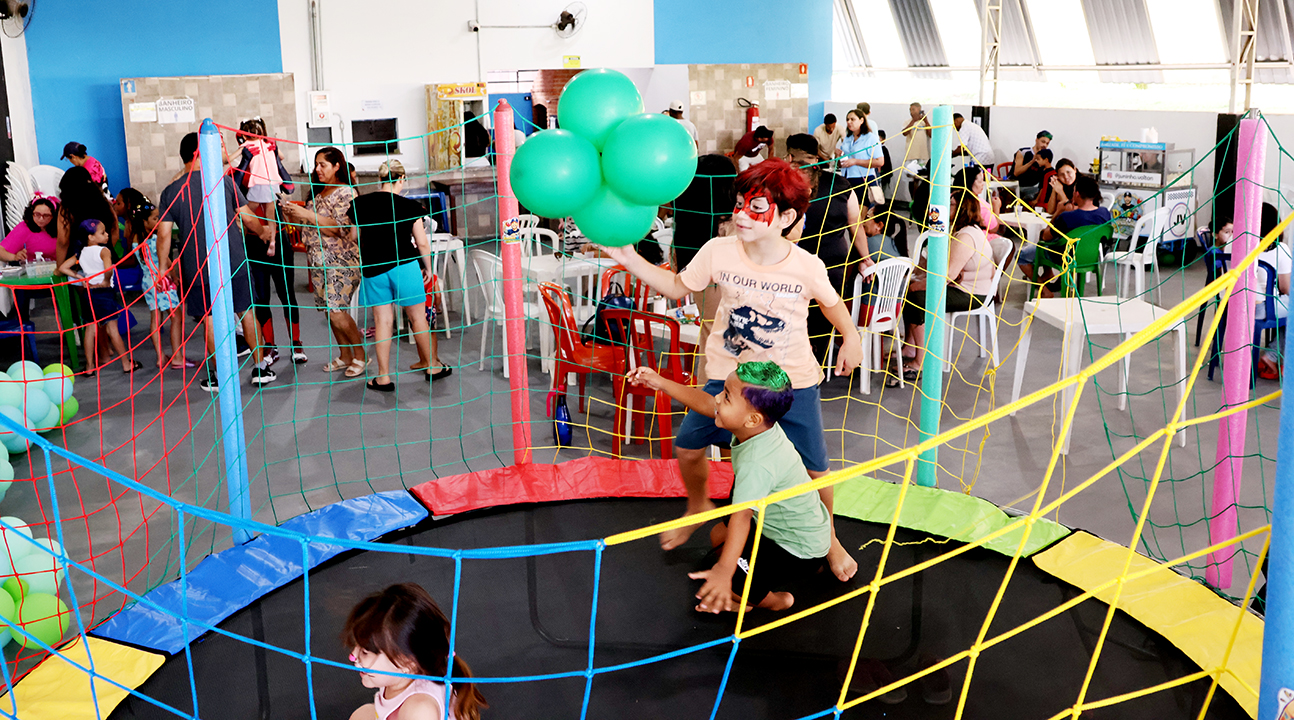 1ª Festa das Crianças do STSPMP reúne dezenas de pequenos e transforma sede do Sindicato em espaço de diversão